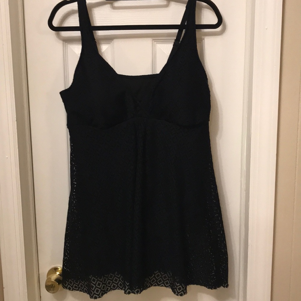 Women’s bathing suit